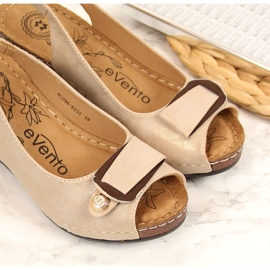 Comfortable women's sandals on a beige wedge with a gloss eVento 6230 2