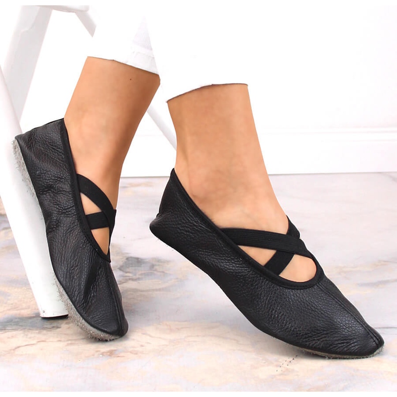 Women's leather ballet shoes with black elastic bands Nazo 1 Women's leather ballet shoes with black elastic bands Nazo 1