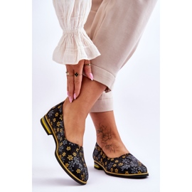 Leather Shoes Maciejka Yellow Flowers 05035-38 Black 2