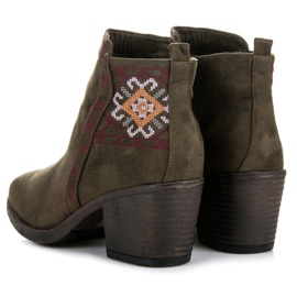 Kylie Boots with an ethnic pattern green 1