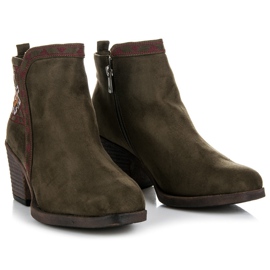 Kylie Boots with an ethnic pattern green 2