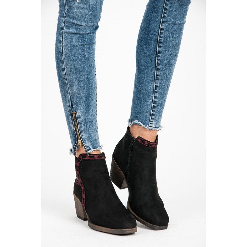 Kylie Boots with an ethnic pattern black 1