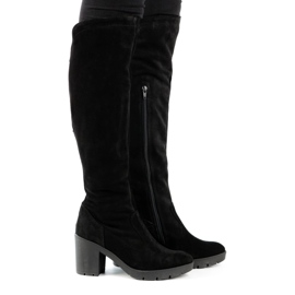 Olivier Black suede boots warmed on the Margaret post 1 Olivier Black suede boots warmed on the Margaret post 1