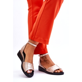 Vinceza Women's Classic Leather Wedge Sandals Gold Truett golden 2