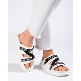 Comfortable LA.FI White Slippers 1