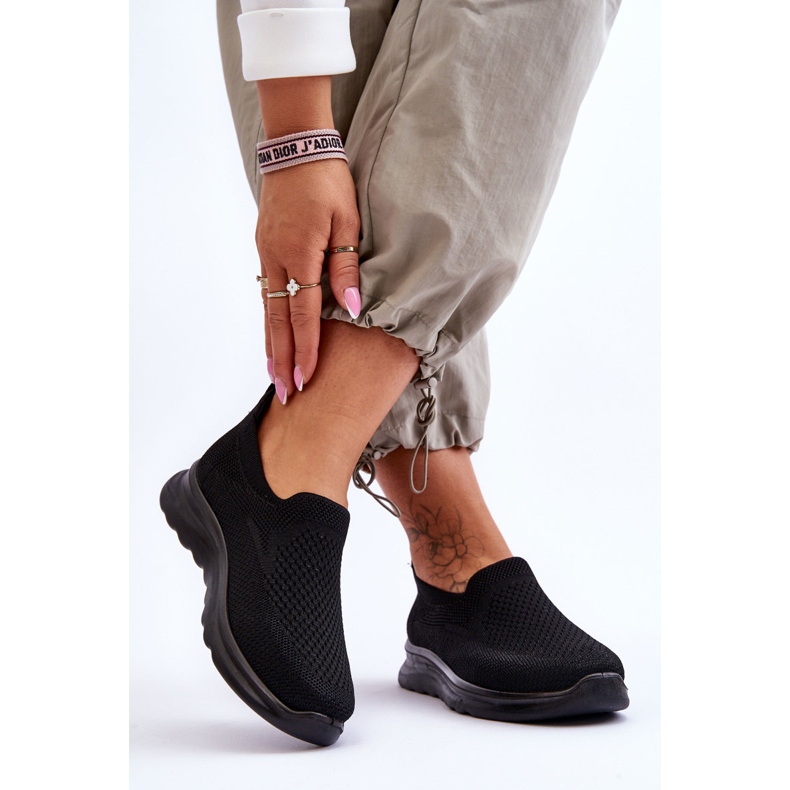 Women's black tabs 2