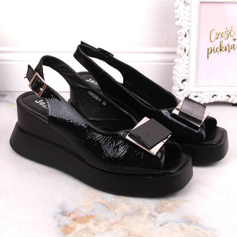 Black lacquered women's wedge sandals Jezzi SA209-4 1