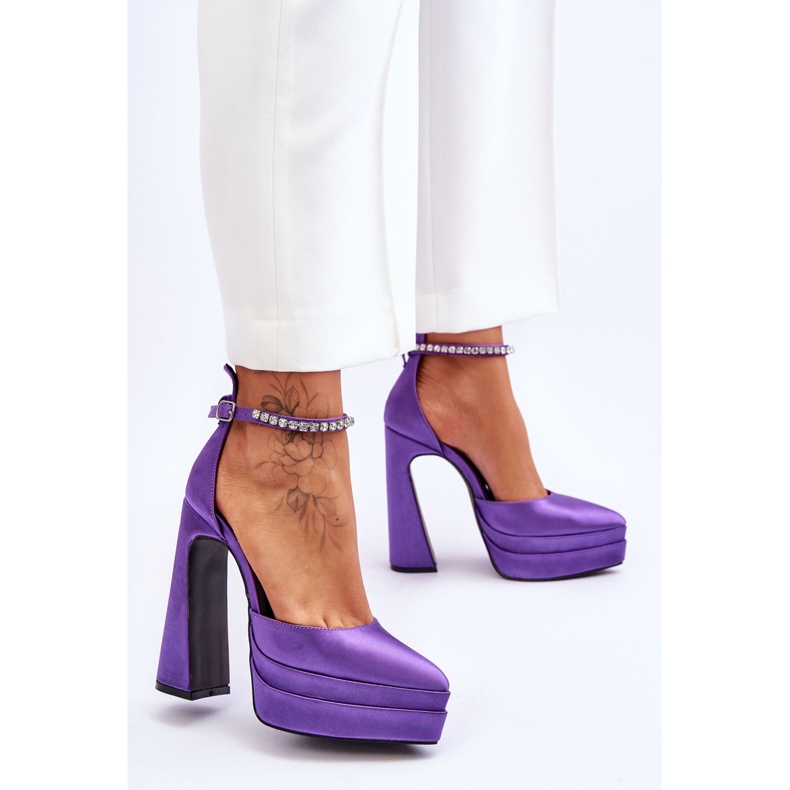 Fashionable Pumps On A Heel Purple Santoro 2