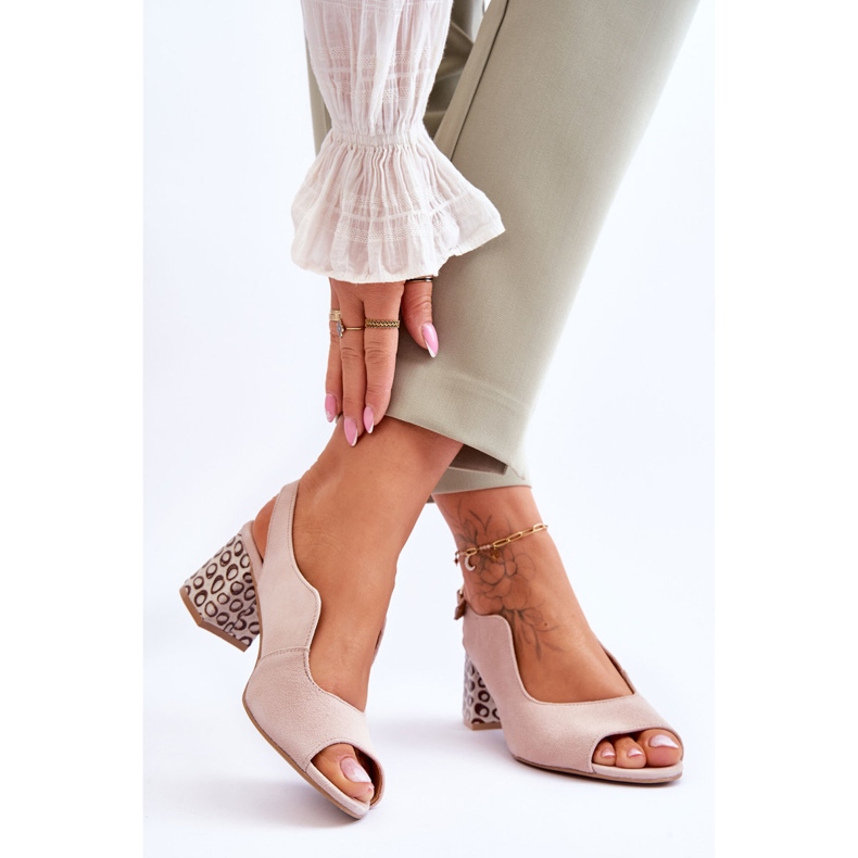 Women's Suede Heel Sandals Maciejka 05870-04 Beige 2