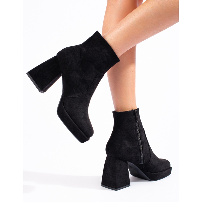 Women's ankle boots with a wide heel, black 1
