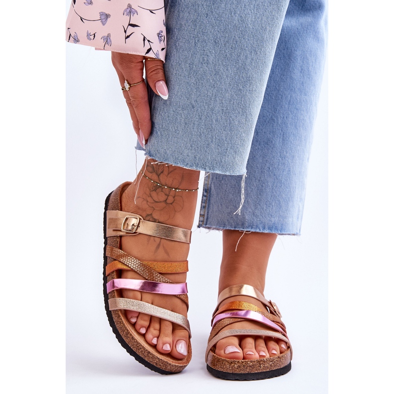 FB2 Women's Platform Slippers With Golden Clover Stripes 1