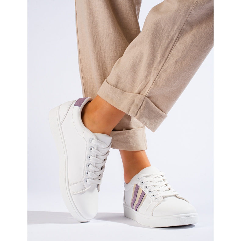 Shelovet white classic sports shoes 2