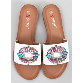 Seastar Lowell White colored stone sliders 1