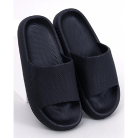 BM Rubber slides from Ritter Black 1