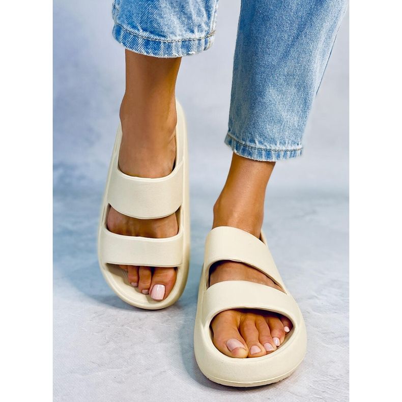 Boddie Beige rubber sandals 1