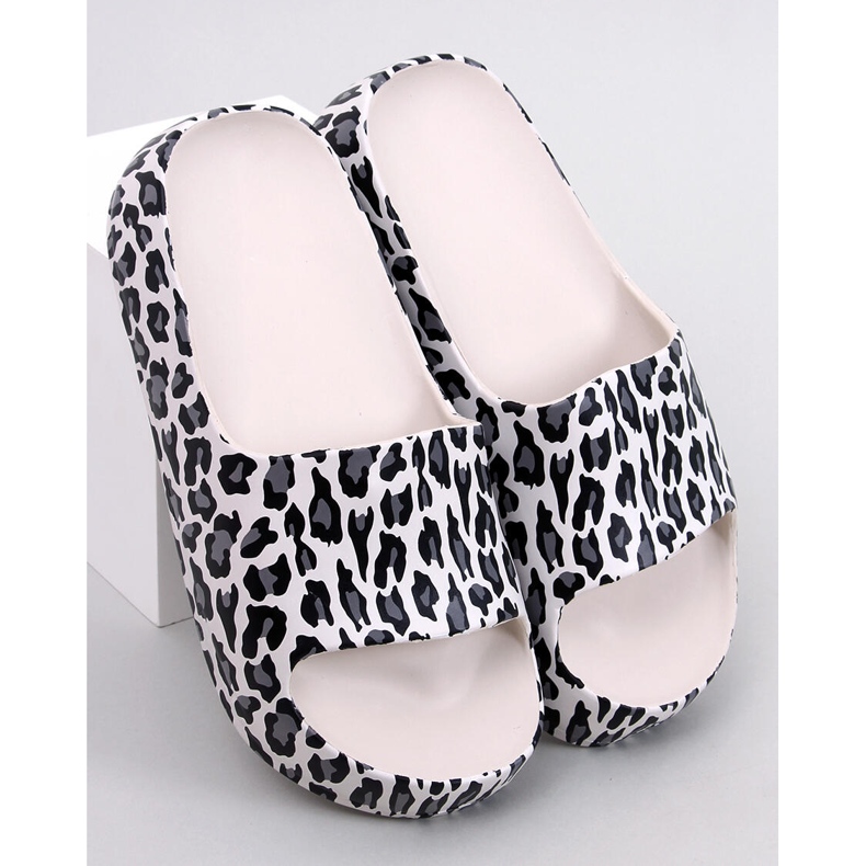 Platform sandals from Marlon Leopard white 1