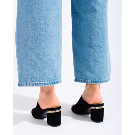 Vinceza Vincez black slides on the post 1