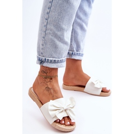 FK1 Fashionable women's slippers with a white Estera bow 2